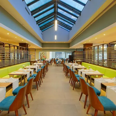 Station touristique Limak Lara Deluxe & 5*