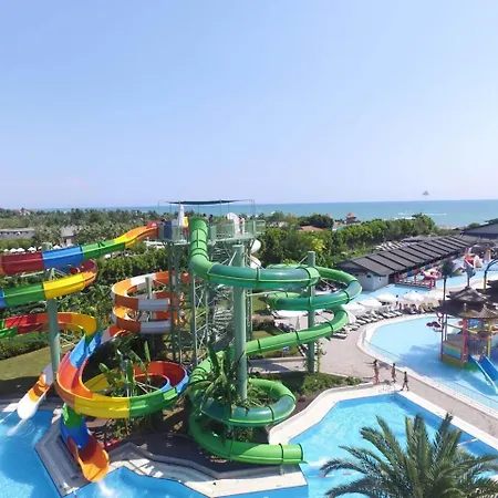 Rezort Limak Lara Deluxe & Antalya