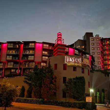 Rezort Limak Lara Deluxe & Antalya